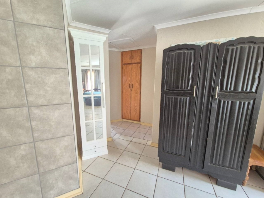 2 Bedroom Property for Sale in Heuwelsig Free State